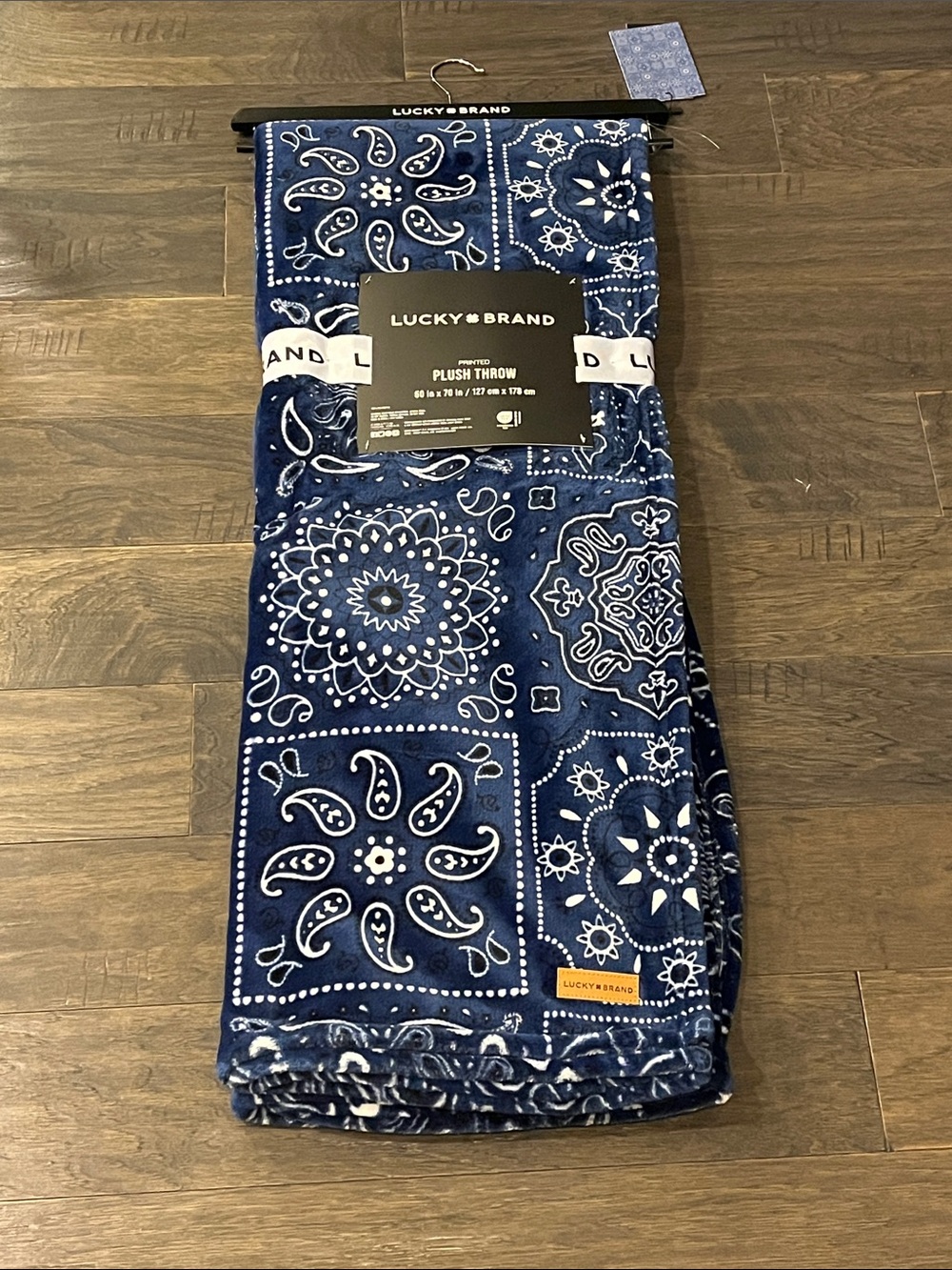 Lucky Brand Plush Throw Blanket new blue 50”x70”